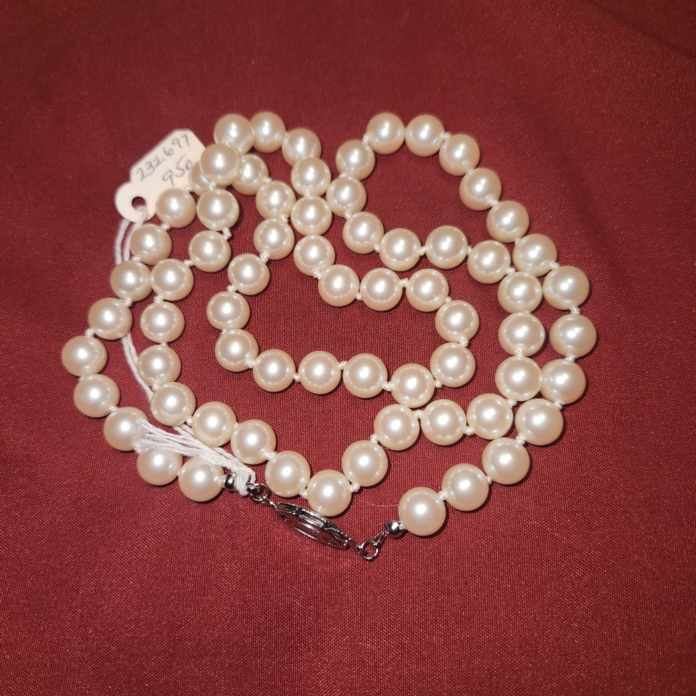 Vintage Pearl Necklace with Sterling Silver Clasp